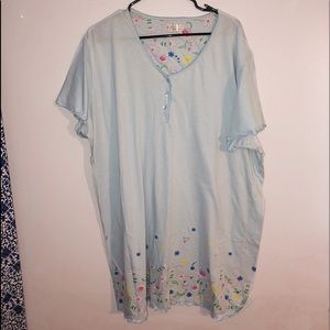 Women’s Nightgown